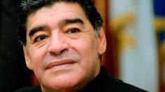 Maradona se s Blatterem nepáral, říká: Kopněte ho do pr…!