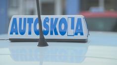 Student autoškoly řídil pod vlivem drog. Odhalil to test při závěrečné zkoušce