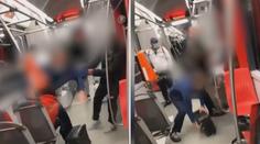 Drsná rvačka kvůli roušce! Cestující se pobili v pražské tramvaji. VIDEO