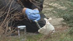 Na Karlovarsku měl útočník pobodat dívku a zranit muže, zadržela ho policie