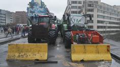 Zemědělci zablokovali centrum Bruselu. Protestovali proti unijní politice