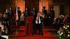 Zeman předal státní vyznamenání. Podívejte se na kompletní seznam oceněných