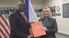 Ministryně Černochová jedná ve Washingtonu. Měla by podepsat dohodu o obranné spolupráci