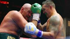 Fury padl, Usyk je králem těžké váhy. Straní ti díky válce, zlobí se poražený Brit
