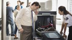 Nová technologie zpříjemní cestování letadlem. V Česku se její použití odkládá