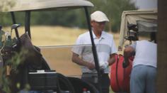 Čínského miliardáře hledal dva roky celý svět. Hraje golf u Prahy