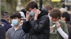 Na školách se šíří nebezpečná nemoc. Dva studenti podlehli meningitidě