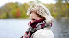 Na Česko se řítí studená fronta. Srazí teploty pod 0 °C, žene se sníh i déšť
