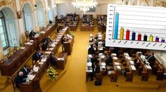 Průzkum CVVM: Do sněmovny by se dostali Piráti, zato TOP 09 ne 
