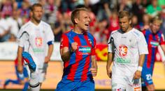 Plzeň si snadno poradila s Hradcem, v třaskavém utkání zvítězily i Teplice