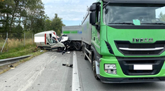 Dvě vážné nehody uzavřely dálnici D1 směrem na Brno. Jeden člověk zemřel