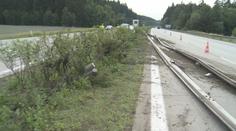 Dálniční svodidla zachraňují životy, ta poničená ale nestíhají opravovat