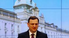 Vládní krize: Jestli ministři VV podají demisi, vláda skončí, oznámil Nečas