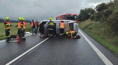 Hasiči informovali o nehodě. Omylem zveřejnili i lechtivou fotku neznámé ženy