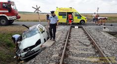 Pět nehod za šest dní! I ve čtvrtek se srazilo auto s vlakem