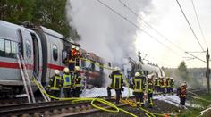 V Německu hořel vlak, evakuovali přes 500 cestujících!