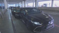 Taxíky se mají vrátit na pražské letiště. Cestující si stěžují