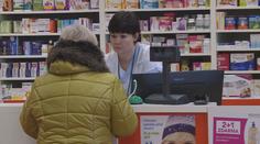 Léky v Česku stále nejsou. Antibiotika brzy dorazí, slibuje ministr Válek