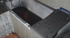 Muž v koupelně nabíjel baterie do elektrokola, způsobil tak požár