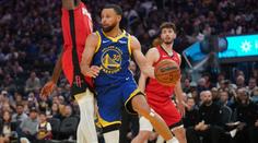 Curry v noci zaznamenal pouze tři body. Přesto překonal další milník
