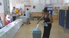 Mladí Češi nechtějí chodit k volbám. Vadí jim velký věkový rozdíl mezi nimi a politiky