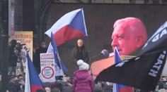 Klaus na demonstraci: Zázračná vakcína neexistuje, očkovat se nenechám