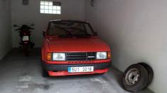 Za stařičký nepojízdný Rapid někdo zaplatil 165 tisíc! Proboha, proč?