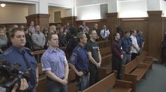 ANKETA: Politici jsou v šoku z propuštění žhářů z Vítkova. Zvažují změnu zákona