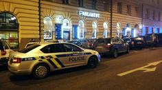 Opilá řidička srazila v centru Prahy dvě ženy a nabourala 6 aut