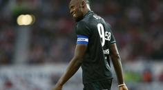 Bolt si zahrál na Old Trafford! Vystoupení vyšperkoval penaltou