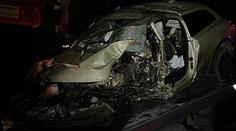 Auto přerazilo u Prahy strom, řidič na místě zemřel
