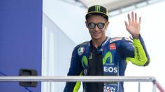 Valentino Rossi je po operaci. Chci být zpátky na motorce, vzkázal