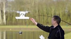 VIDEO: Na prut zapomeňte. Na ryby si berte jedině dron!