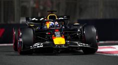 Drama až do konce. Verstappen vyjede v Abú Zabí z pole position, za ním Norris a Piastri