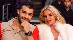 Rozvod Britney Spears může mediálně překonat rozvod Deppa a Heard, říká bulvární novinářka