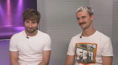 Jejich energie bourá pódia. Nová deska otevírá otcovské téma, říká hudební duo