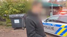 Muž zaútočil na svou přítelkyni. Pak se chtěl schovat v blízké restauraci