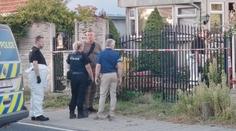 Hrozivá smrt ženy na Kolínsku. Podezřelý jí pak měl ukrást auto