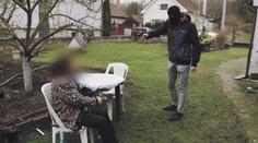 "Bábo, seď!" Seniorka popsala, jak na ni zloději vytáhli pistoli!