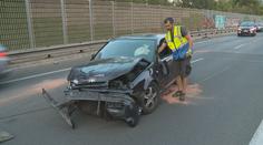 Řidič se špatně zařadil a způsobil ošklivou nehodu! Je v nemocnici