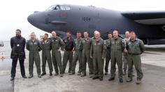 KONEČNĚ! V Ostravě přistál americký BOMBARDÉR B-52