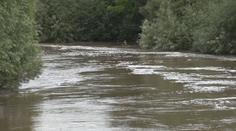 VÝSTRAHA: Hrozí vysoké nebezpečí povodní, řeky se mohou vylévat z břehů