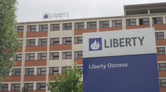 PŘEHLED: Gottwald za 190 tisíc. Liberty Ostrava rozprodává umění z kanceláří