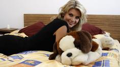 Miss Lutovská vyměnila 1+kk za luxusní byt a přítele za psa