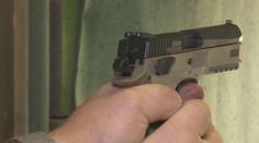 Student střední školy v Mostě měl vyhrožovat střelbou. Zadrželi ho policisté