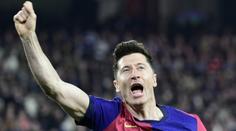Kanonýr Lewandowski opět pálil a Barca slaví vítězství. Králův Espanyol padl