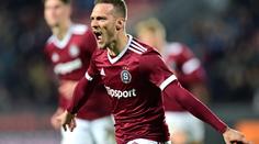 Sparťanský záložník do toho praštil, vzal si krásnou Slovenku