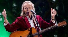 Zemřel písničkář Gordon Lightfoot. Jeho slavné hity zpíval i Nedvěd či Tučný