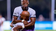 Bitvu o první místo rozhodl Santos hattrickem, zastřílel si i Kansas