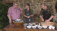 Jaroslav Sapík se synem potěší všechny gurmány. Prozradili tajný rodinný recept
